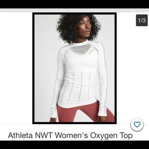 NWT Athleta Oxygen Top